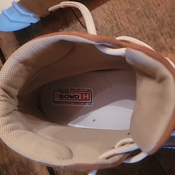 Boots - Picture 3 of 3